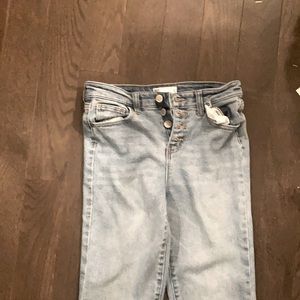 These are comfortable mom jeans, light blue, size 12
